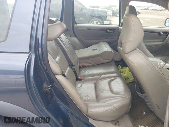 2005 Volvo XC70 with VIN YV1SZ592451199226, listed as a IAAI auction lot 41350609 with 163,331 mi miles and . Bid and sale history available at DreamBid. Image 8.
