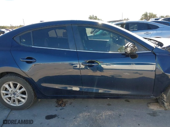 2015 Mazda Mazda3 i Touring with VIN 3MZBM1V78FM155441, listed as a IAAI auction lot 41266397 with 186,704 mi miles. Bid and sale history available at carsss.com. Image 12.