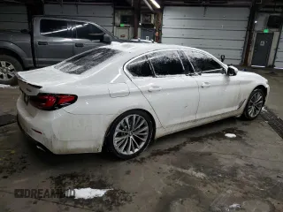 2021 BMW 5 Series 530i xDrive with VIN WBA13BJ01MWW97376, listed as a Copart auction lot 45951655 with Not Provided miles and Salvage Title. Bid and sale history available at carsss.com. Image 3.