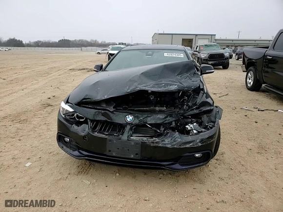 2019 BMW 4 Series 430i xDrive with VIN WBA4J3C55KBL09071, listed as a Copart auction lot 42024305 with 38,001 mi miles and Clean Title. Bid and sale history available at carsss.com. Image 11.