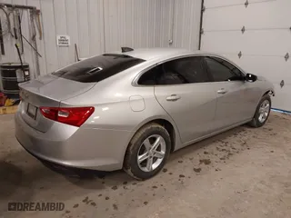 2020 Chevrolet Malibu LS with VIN 1G1ZC5STXLF027297, listed as a IAAI auction lot 41762273 with 104,177 mi miles. Bid and sale history available at carsss.com. Image 4.