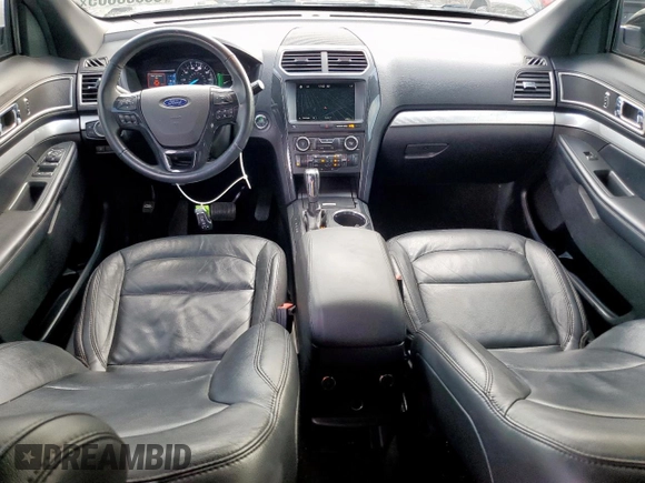 2017 Ford Explorer XLT z VIN 1FM5K7D85HGD63675, wystawiony jako Copart lot #56566605 z przebiegiem 107 344 mil mil oraz Szkoda całkowita • Salvage title. Historia ofert i sprzedaży dostępna na DreamBid. Obrazek 8.
