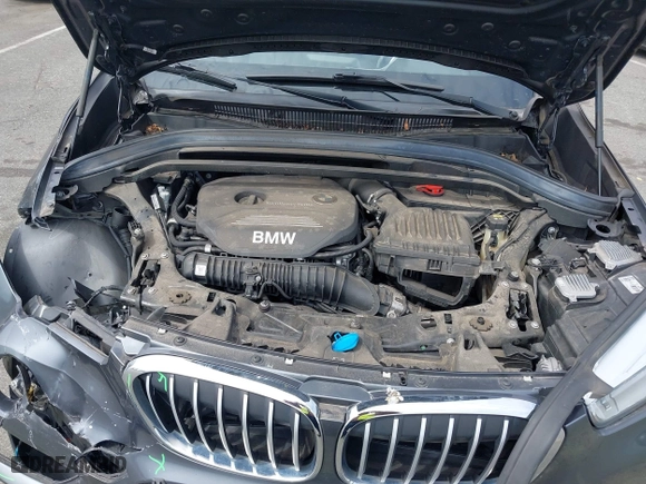 2019 BMW X1 xDrive28i with VIN WBXHT3C51K5L90571, listed as a IAAI auction lot 41909209 with 35,902 mi miles. Bid and sale history available at carsss.com. Image 10.
