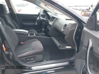 2009 Nissan Maxima SV with VIN 1N4AA51E19C806374, listed as a IAAI auction lot 42186924 with 215,930 mi miles and . Bid and sale history available at DreamBid. Image 5.