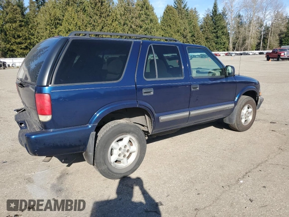 2000 Chevrolet Blazer LT z VIN 1GNDT13W8Y2119632, wystawiony jako Copart lot #47387175 z przebiegiem 140 356 mil mil oraz Szkoda całkowita • Salvage title. Historia ofert i sprzedaży dostępna na DreamBid. Obrazek 3.