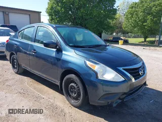 2016 Nissan Versa SV with VIN 3N1CN7AP7GL915950, listed as a IAAI auction lot 42058693 with 162,359 mi miles. Bid and sale history available at carsss.com. Image 1.