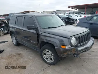 2016 Jeep Patriot Sport with VIN 1C4NJPBB3GD569549, listed as a IAAI auction lot 42210302 with 110,732 mi miles and . Bid and sale history available at carsss.com. Image 1.