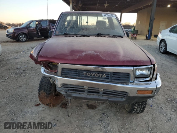 1991 Toyota Pickup DX z VIN JT4RN01P5M0011747, wystawiony jako Copart lot #42169245 z przebiegiem 204 202 mil mil oraz Szkoda całkowita • Salvage title. Historia ofert i sprzedaży dostępna na DreamBid. Obrazek 5.
