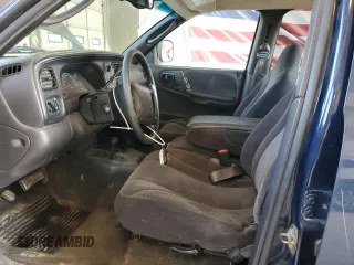 2000 Dodge Dakota Sport with VIN 1B7GG2AN8YS722350, listed as a Copart auction lot 69377984 with 199,883 mi miles and Salvage Title. Bid and sale history available at carsss.com. Image 7.