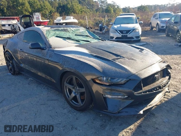 2018 Ford Mustang GT with VIN 1FA6P8CF1J5112742, listed as a IAAI auction lot 40992048 with Not Provided miles. Bid and sale history available at carsss.com. Image 1.