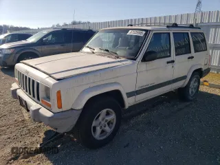 2000 Jeep Cherokee Police with VIN 1J4FF48SXYL131866, listed as a Copart auction lot 87535995 with 235,598 mi miles and Clean Title. Bid and sale history available at carsss.com. Image 1.