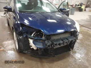 2012 Ford Focus SEL with VIN 1FAHP3M23CL137776, listed as a IAAI auction lot 41921697 with 189,217 mi miles. Bid and sale history available at carsss.com. Image 6.