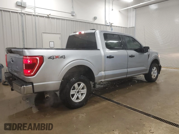 2021 Ford F-150 XL with VIN 1FTFW1E55MFA72141, listed as a Copart auction lot 83111544 with 67,380 mi miles and Salvage Title. Bid and sale history available at carsss.com. Image 3.
