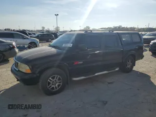 2003 GMC Sonoma SLS with VIN 1GTDT13X43K101767, listed as a Copart auction lot 76805334 with 248,776 mi miles and Salvage Title. Bid and sale history available at carsss.com. Image 1.