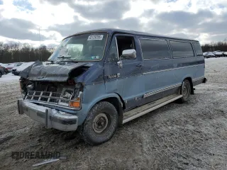 1988 Dodge Passenger with VIN 2B4HB21W4JK149486, listed as a Copart auction lot 42129255 with 160,225 mi miles and Salvage Title. Bid and sale history available at carsss.com. Image 1.