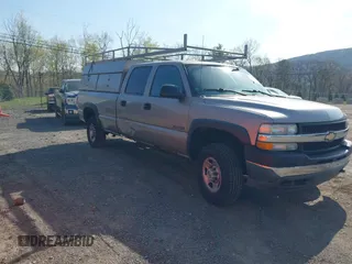 2002 Chevrolet Silverado 2500HD LS with VIN 1GCHK23U12F114290, listed as a IAAI auction lot 42115084 with 132,472 mi miles. Bid and sale history available at carsss.com. Image 1.