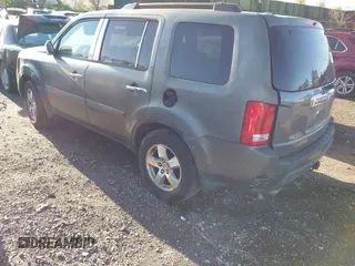 2009 Honda Pilot EX with VIN 5FNYF48489B004599, listed as a IAAI auction lot 42142115 with 999,999 mi miles. Bid and sale history available at carsss.com. Image 3.