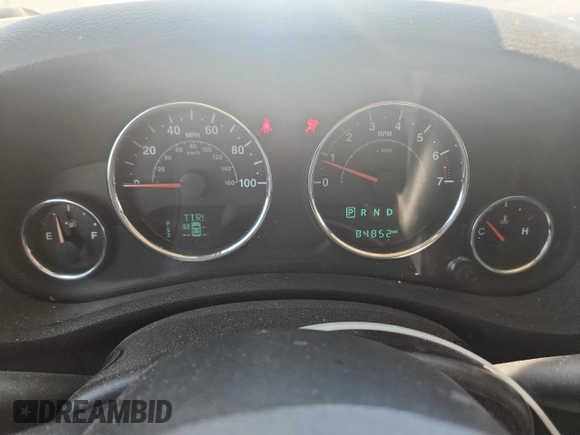2016 Jeep Wrangler Unlimited Sport with VIN 1C4HJWDG1GL213347, listed as a Copart auction lot 62525385 with 84,852 mi miles and Clean title. Bid and sale history available at DreamBid. Image 9.