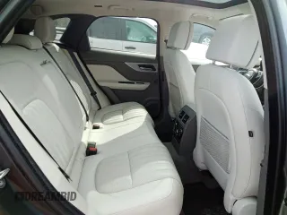 2020 Jaguar F-Pace 30t Portfolio z VIN SADCN2GX2LA632014, wystawiony jako Copart lot #45778684 z przebiegiem 27 885 mil mil oraz Szkoda całkowita • Salvage title. Historia ofert i sprzedaży dostępna na DreamBid. Obrazek 11.