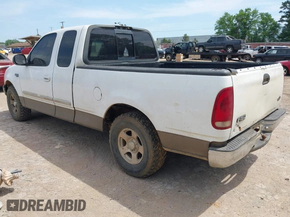2002 Ford F-150 XL with VIN 1FTRX172X2NB30342, listed as a IAAI auction lot 42015209 with 1 mi miles. Bid and sale history available at carsss.com. Image 3.