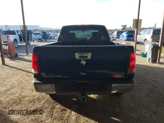 2008 GMC Sierra 1500 SLE1 z VIN 2GTEK19J181254317, wystawiony jako IAAI lot #41421167 z przebiegiem 211 202 mil mil oraz . Historia ofert i sprzedaży dostępna na DreamBid. Obrazek 16.