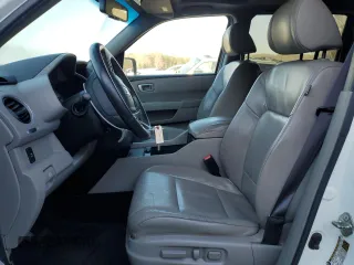 2011 Honda Pilot EX-L with VIN 5FNYF4H55BB104769, listed as a Copart auction lot 49312385 with 157,458 mi miles and Salvage Title. Bid and sale history available at DreamBid. Image 7.