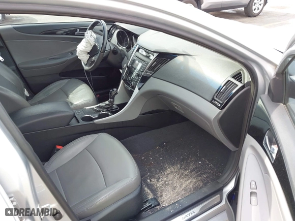 2013 Hyundai Sonata SE with VIN 5NPEC4AC0DH744204, listed as a IAAI auction lot 41791192 with 199,276 mi miles. Bid and sale history available at carsss.com. Image 5.