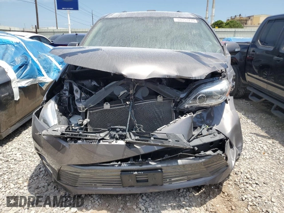2020 Toyota Sienna XLE z VIN 5TDDZ3DC7LS229998, wystawiony jako Copart lot #60753275 z przebiegiem 38 664 mil mil oraz Szkoda całkowita • Salvage title. Historia ofert i sprzedaży dostępna na DreamBid. Obrazek 5.