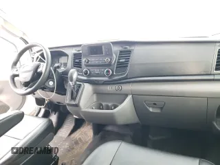 2022 Ford Transit Cargo with VIN 1FTYE1Y82NKA32948, listed as a Copart auction lot 77565844 with 133,959 mi miles and Salvage title. Bid and sale history available at DreamBid. Image 8.