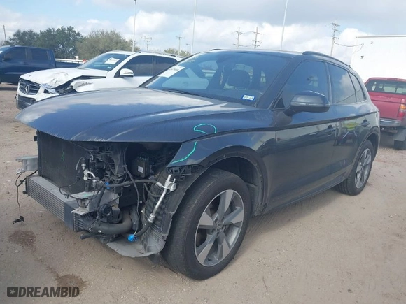 2020 Audi Q5 Premium with VIN WA1ANAFY9L2108404, listed as a IAAI auction lot 41475006 with 80,131 mi miles. Bid and sale history available at carsss.com. Image 2.