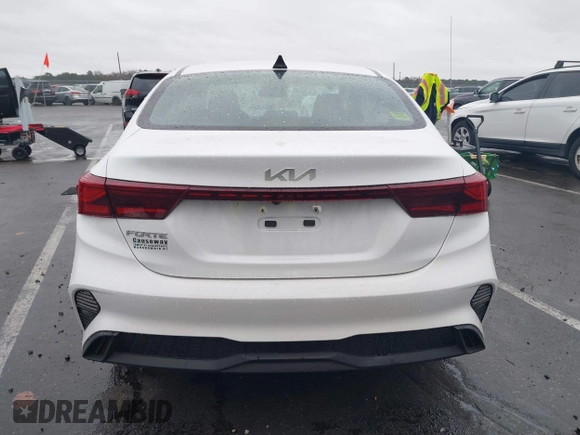 2022 Kia Forte LXS with VIN 3KPF24AD0NE455376, listed as a IAAI auction lot 41943951 with 52,535 mi miles and . Bid and sale history available at DreamBid. Image 16.