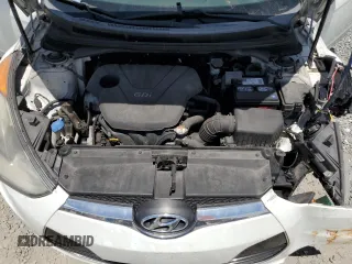2013 Hyundai Veloster w/Gray Int with VIN KMHTC6AD1DU166305, listed as a Copart auction lot 60371385 with 88,101 mi miles and Salvage title. Bid and sale history available at DreamBid. Image 11.