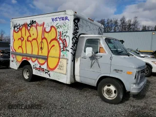 1988 Chevrolet Chevy z VIN 2GCHG31K1J4155953, wystawiony jako Copart lot #44465785 z przebiegiem 68 797 mil mil oraz Szkody całkowita. Historia ofert i sprzedaży dostępna na DreamBid. Obrazek 4.
