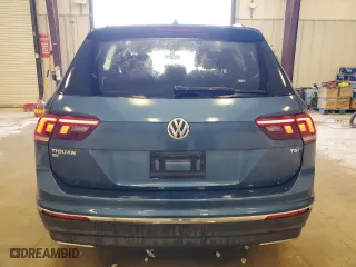 2018 Volkswagen Tiguan SEL with VIN 3VV3B7AX0JM014850, listed as a Copart auction lot 48732235 with 102,320 mi miles and Clean Title. Bid and sale history available at carsss.com. Image 6.