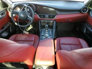 2018 Alfa Romeo Giulia with VIN ZARFAEDNXJ7563422, listed as a Copart auction lot 40852283 with 0 mi miles. Bid and sale history available at carsss.com. Image 8.
