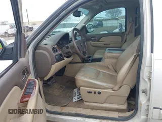 2009 Chevrolet Silverado 1500 with VIN 3GCEC33J79G169282, listed as a IAAI auction lot 41387505 with 243,182 mi miles and . Bid and sale history available at DreamBid. Image 5.
