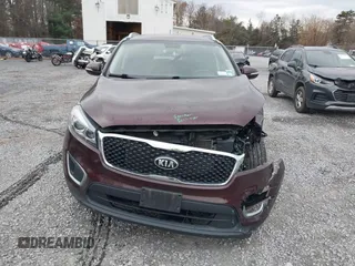 2017 Kia Sorento LX with VIN 5XYPG4A34HG298603, listed as a IAAI auction lot 40730804 with 89,819 mi miles. Bid and sale history available at carsss.com. Image 12.