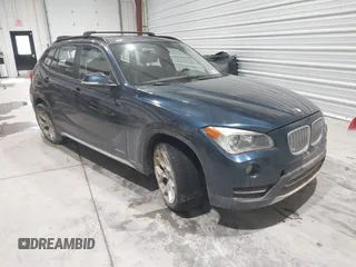 2013 BMW X1 xDrive28i with VIN WBAVL1C56DVR87073, listed as a IAAI auction lot 41532114 with 93,759 mi miles. Bid and sale history available at carsss.com. Image 1.