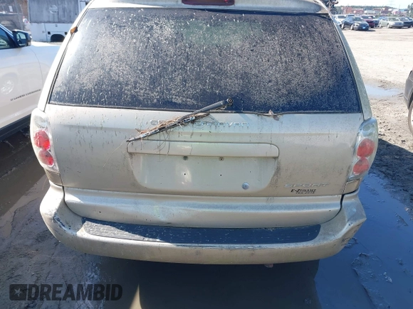 2001 Dodge Caravan Sport with VIN 2B8GP44G21R129935, listed as a IAAI auction lot 42009037 with Not Provided miles and . Bid and sale history available at carsss.com. Image 6.