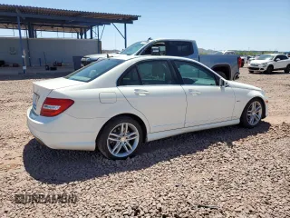 2012 Mercedes-Benz C 250 Sport с VIN WDDGF4HB9CA643364, выставлен на аукционе Copart как лот 64761775 с пробегом 135 139 миль миль и Списание • Salvage title. История ставок и продаж доступна на DreamBid. Изображение 3.
