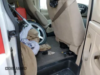 2002 Ford Econoline Passenger XL с VIN 1FBSS31L42HA49207, выставлен на аукционе Copart как лот 83612874 с пробегом 73 337 миль миль и На запчасти • Non repairable. История ставок и продаж доступна на DreamBid. Изображение 12.