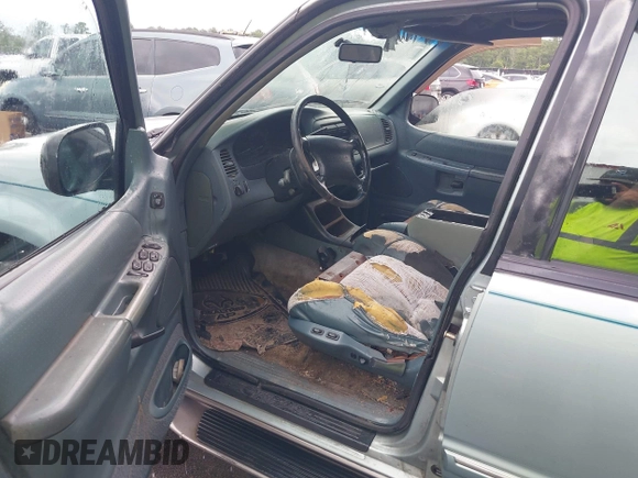 1996 Ford Explorer XL with VIN 1FMDU32X2TZA27424, listed as a IAAI auction lot 42628234 with 135,446 mi miles and . Bid and sale history available at DreamBid. Image 5.
