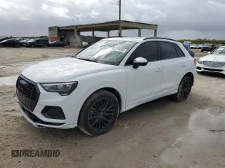 2022 Audi Q3 Premium with VIN WA1AUCF33N1096097, listed as a Copart auction lot 47819003 with 6,838 mi miles. Bid and sale history available at carsss.com. Image 1.