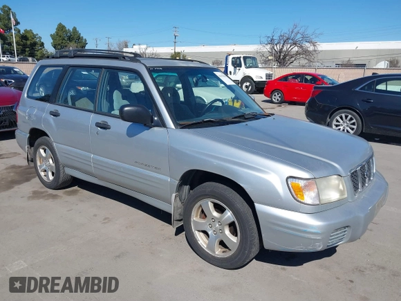 2002 Subaru Forester S w/Premium Pkg with VIN JF1SF65602H727253, listed as a IAAI auction lot 41678044 with 314,643 mi miles. Bid and sale history available at carsss.com. Image 1.