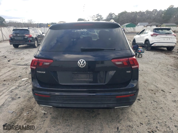 2018 Volkswagen Tiguan S with VIN 3VV1B7AXXJM105874, listed as a Copart auction lot 86565734 with 100,901 mi miles and Salvage Title. Bid and sale history available at carsss.com. Image 6.