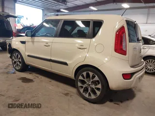 2013 Kia Soul ! with VIN KNDJT2A63D7499657, listed as a IAAI auction lot 41430292 with 120,102 mi miles. Bid and sale history available at carsss.com. Image 3.