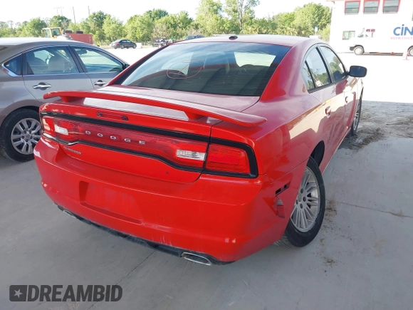 2014 Dodge Charger SXT z VIN 2C3CDXHG7EH363141, wystawiony jako IAAI lot #41381041 z przebiegiem 189 007 mil mil oraz . Historia ofert i sprzedaży dostępna na DreamBid. Obrazek 4.