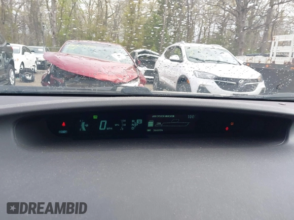 2011 Toyota Prius I with VIN JTDKN3DU3B1382269, listed as a IAAI auction lot 41982096 with 36,600 mi miles. Bid and sale history available at carsss.com. Image 7.
