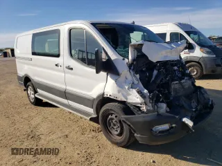 2020 Ford Transit Cargo z VIN 1FTBR1Y84LKB13862, wystawiony jako Copart lot #76937393 z przebiegiem 95 412 mil mil oraz Czysty tytuł • Clean title. Historia ofert i sprzedaży dostępna na DreamBid. Obrazek 4.
