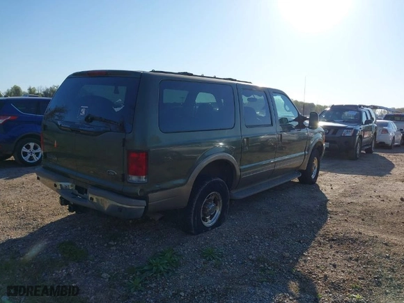 2001 Ford Excursion Limited with VIN 1FMNU43S11EA01026, listed as a IAAI auction lot 41994947 with 193,365 mi miles. Bid and sale history available at carsss.com. Image 4.
